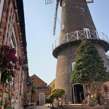 ホテル The Windmill スカーバラ エクステリア 写真